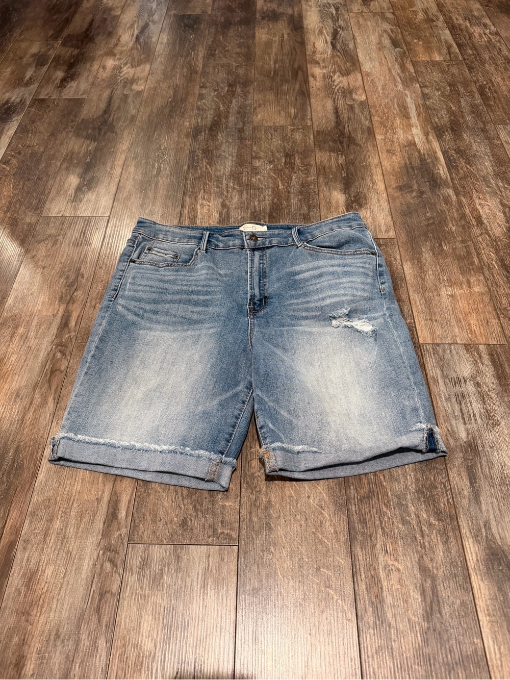 🌷Jessica Simpson Faded Blue Denim Bermuda Shorts
